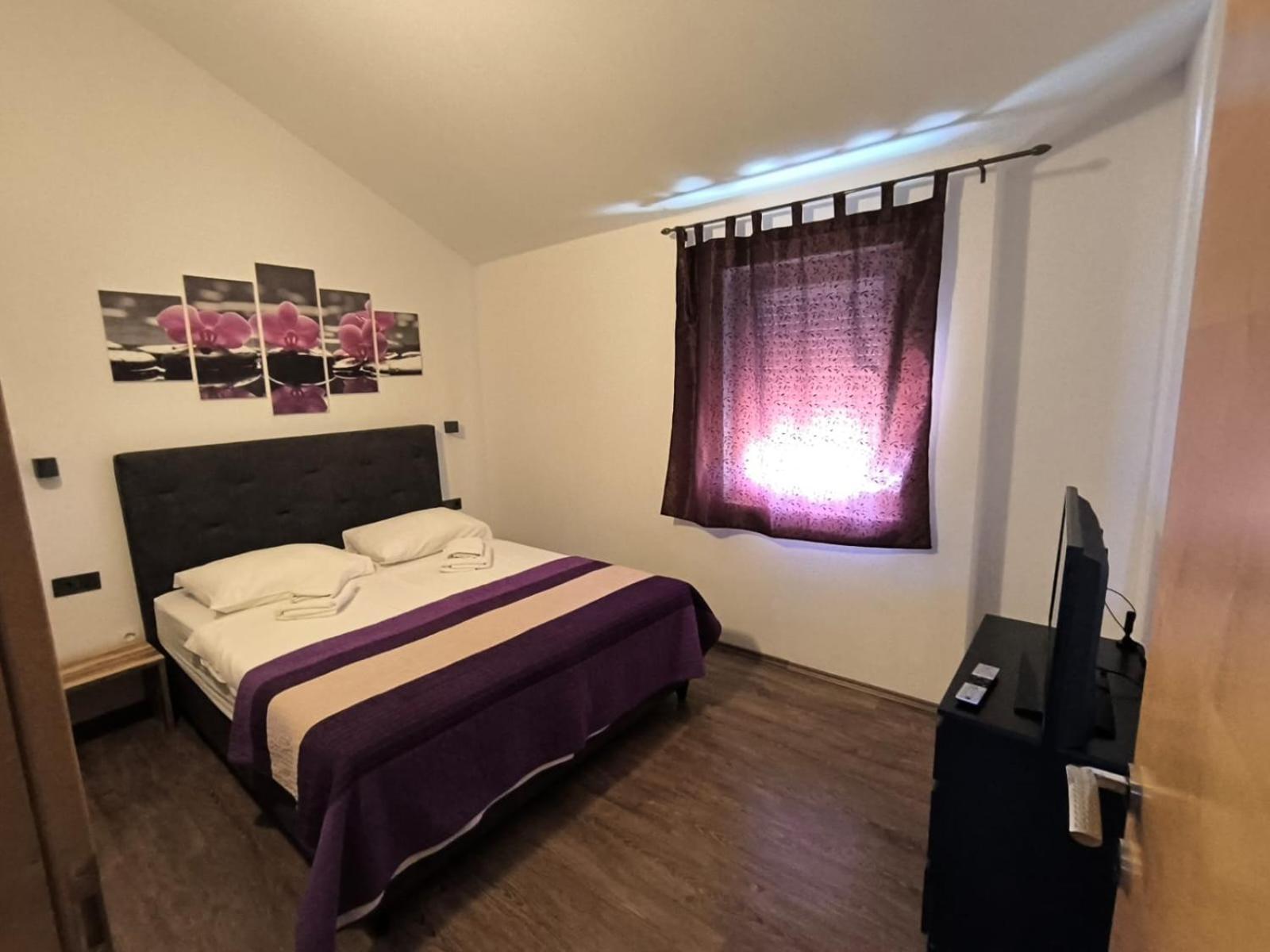 Apartments Pongrac Крес Екстериор снимка
